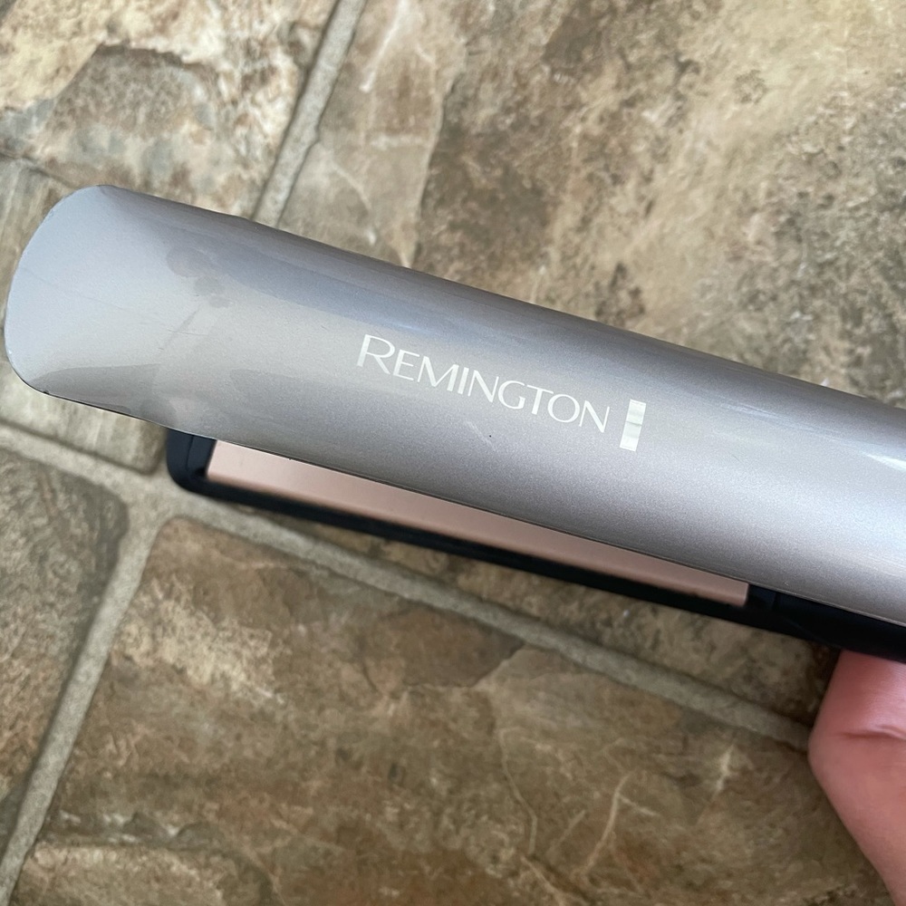 Remington pro flat iron straightener